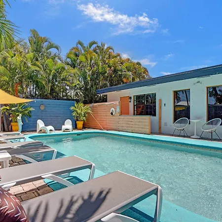 Gayclothing Optional Pool Retreat Men Only W Private Courtyard Hotel